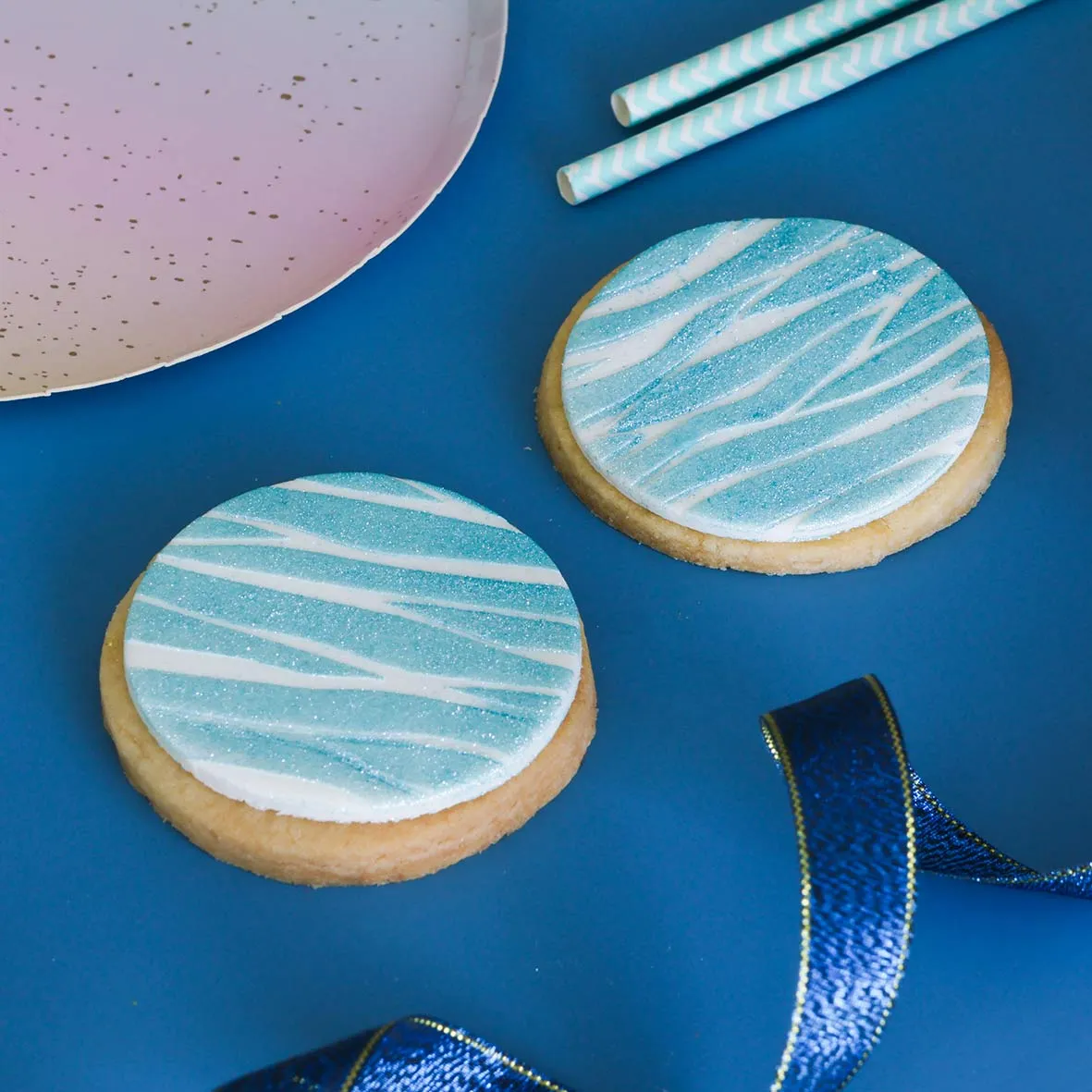 5.9" x 5.9" Ocean Waves Cookie Stencil