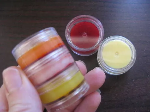 5ml Round Clear Pots   Lids