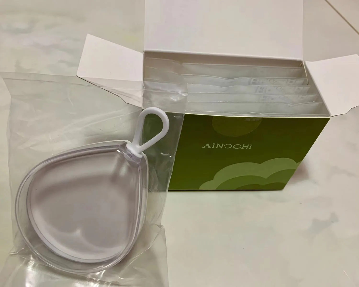AINOCHI Pure Cotton Powder Puff,for Powder Foundation, with Strap, Blending for Loose