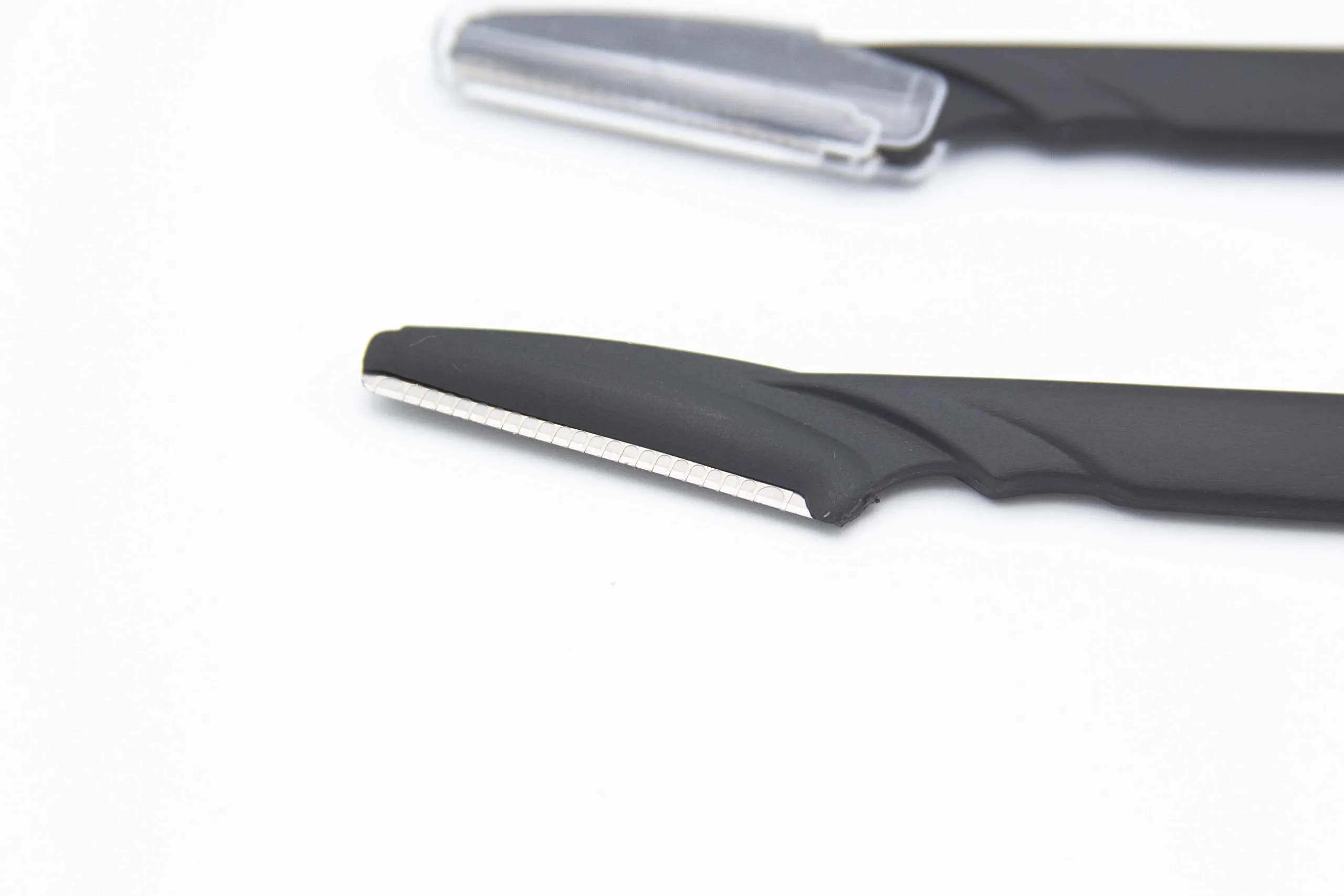 Black Eyebrow Razors by FineLines - Pack of 3 - Guarantee Included - Dermaplaning Blades for face – Shaver for Facial Hair – with Safety Covers – Shaper Remover Beauty – Cosmetic Exfoliating Makeup Pack of 3 - Black