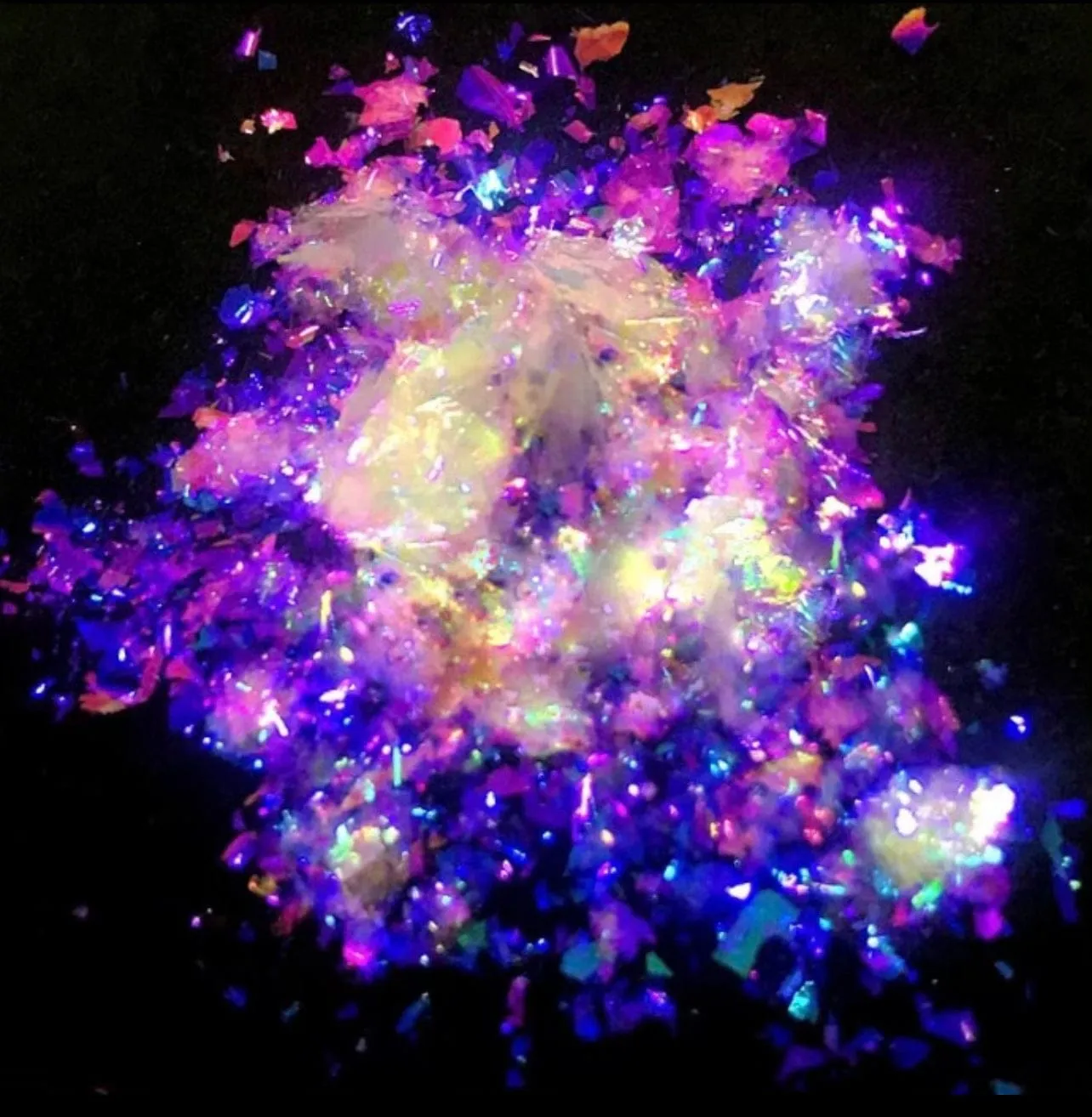Bliss Chameleon Glitter Flakes