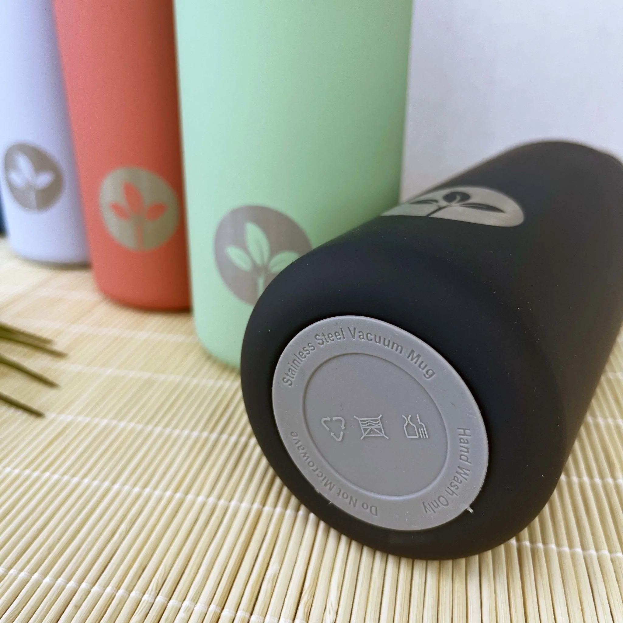 Cherish Planet Soft-touch Stainless Steel Water Bottle (550ml)