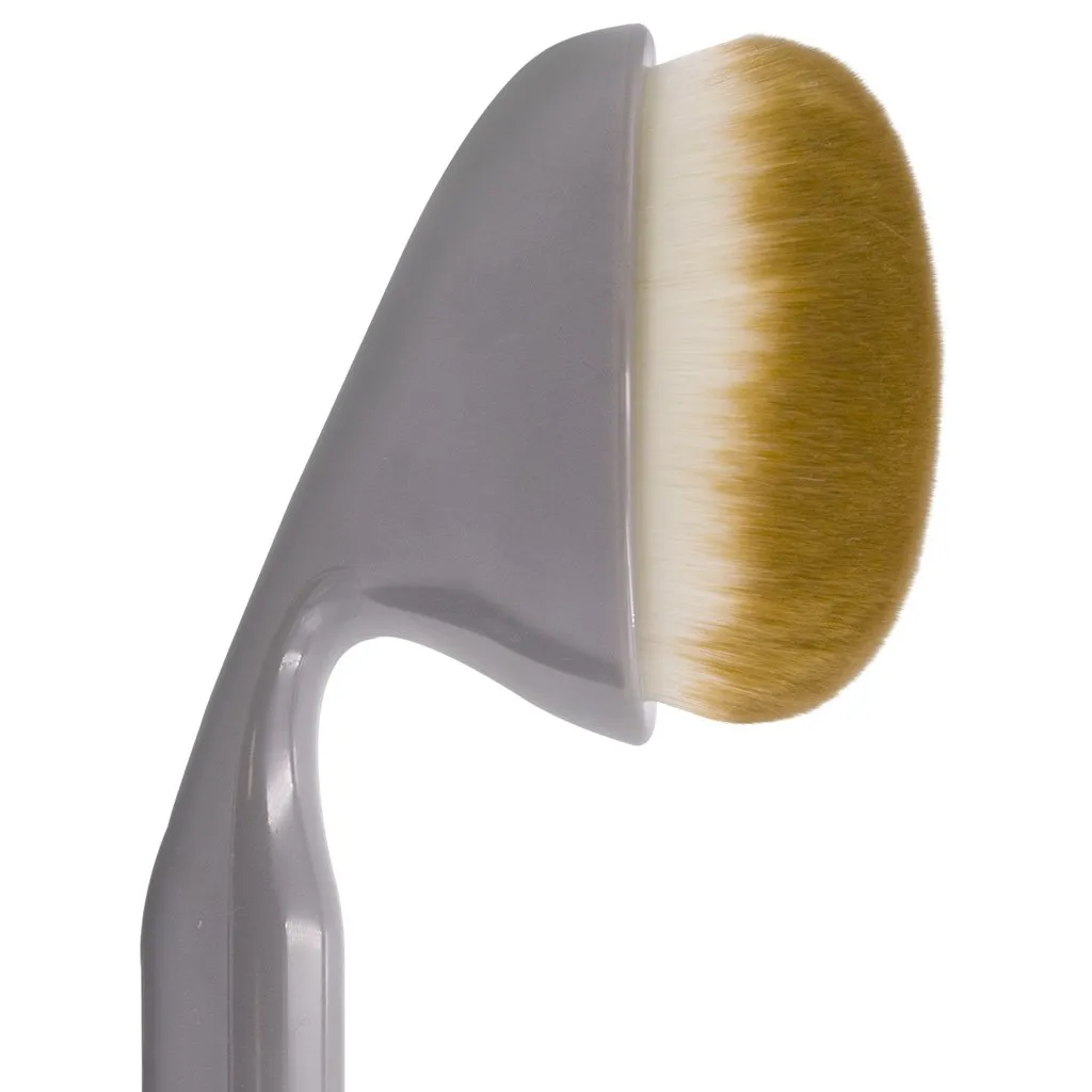 Chique™ Pro Foundation