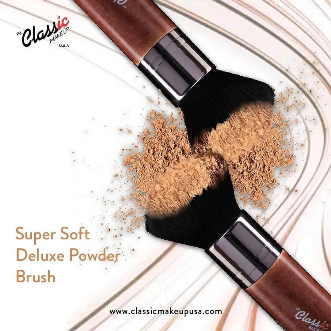 Classic Deluxe powder brush