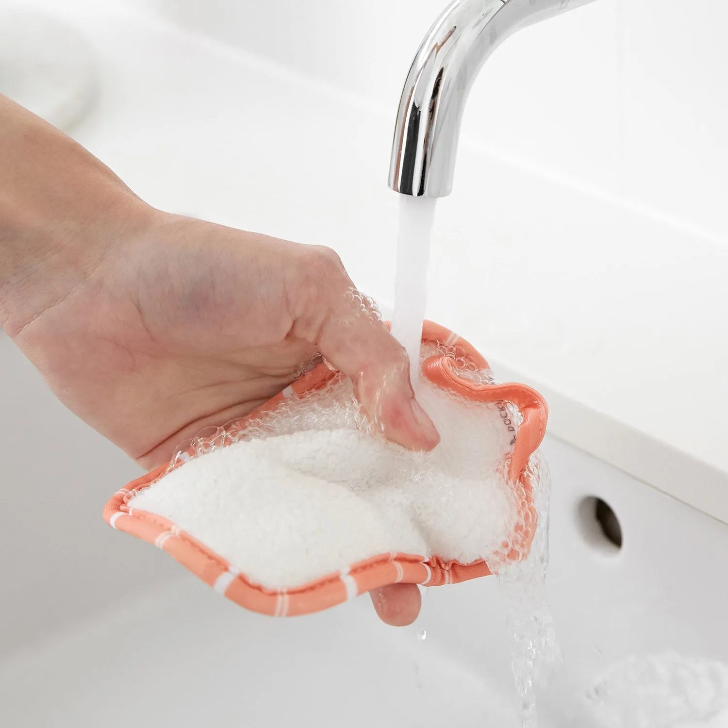 DOCK & BAY REUSABLE MAKEUP REMOVERS - SANDALWOOD TERRACOTTA
