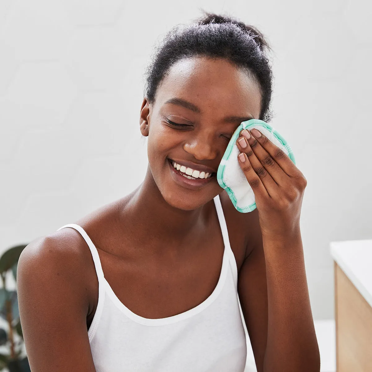 Dock & Bay Travel Makeup Removers - Eucalyptus Green