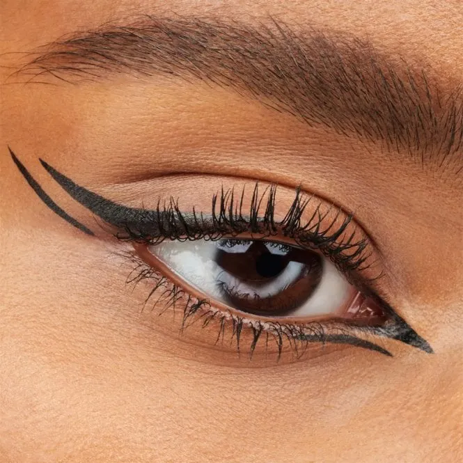 Essence Super Fine Brush Liner Waterproof Black