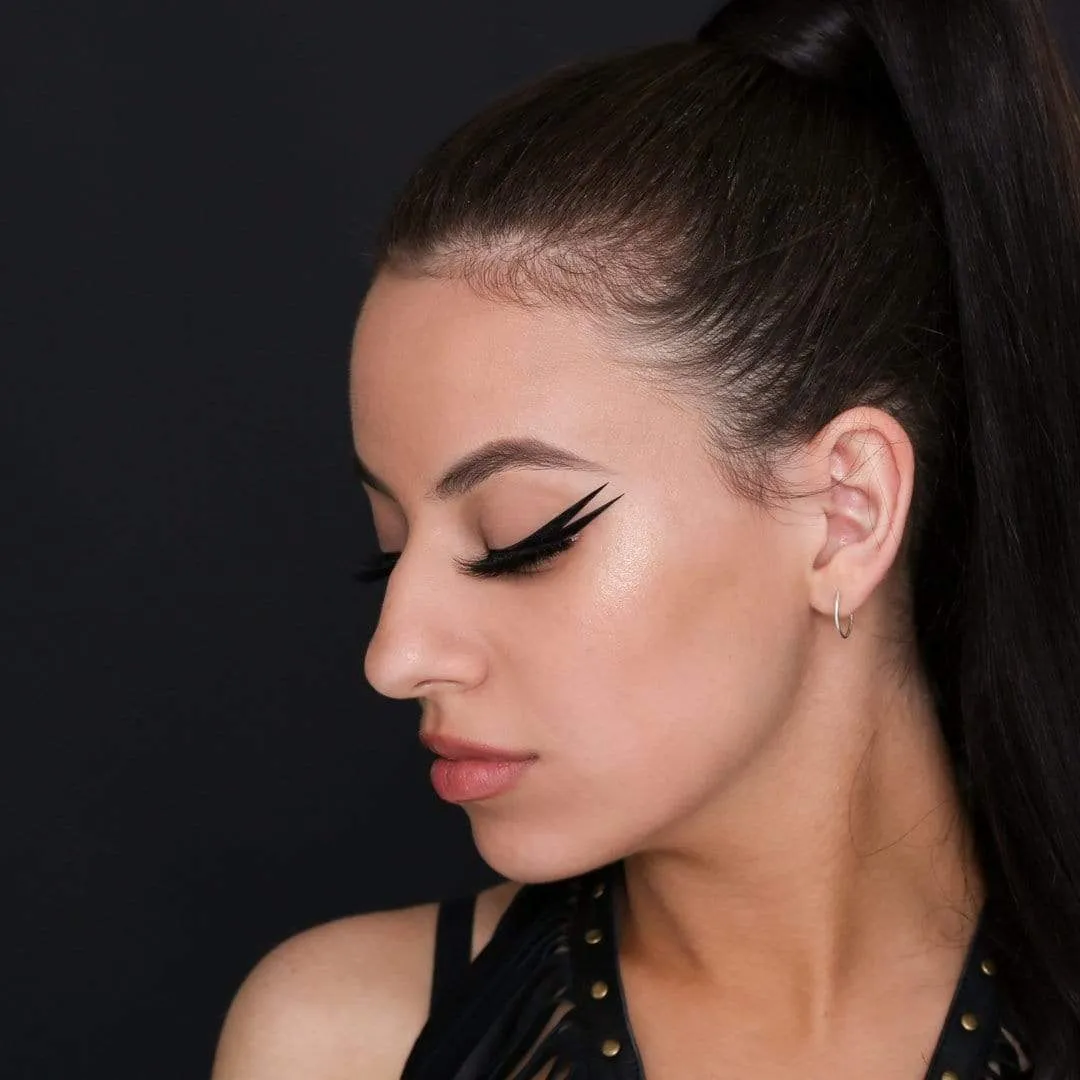 Extreme Volume Eyes 4D Eyeliner Stamp & Mascara