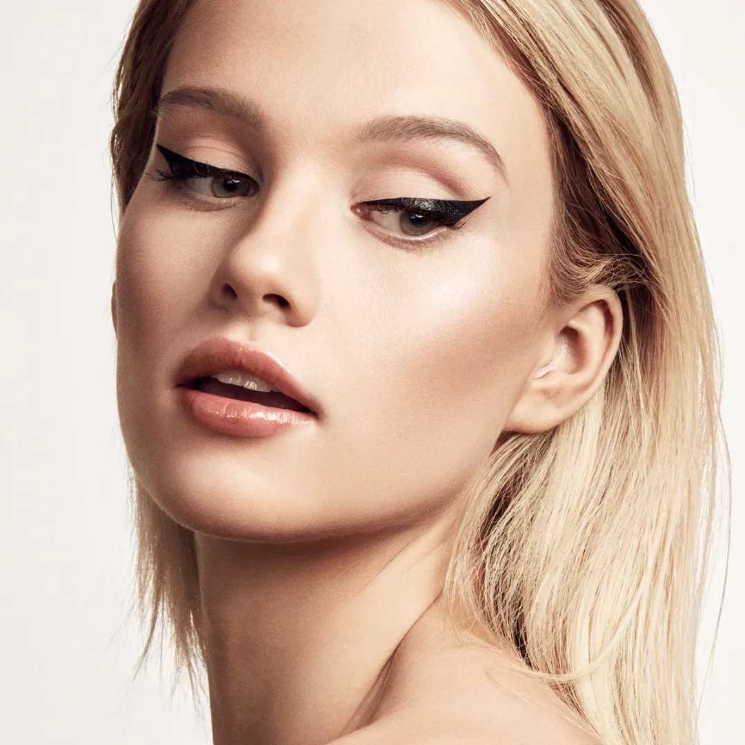 Fenty Beauty Flyliner Longwear Liquid Eyeliner