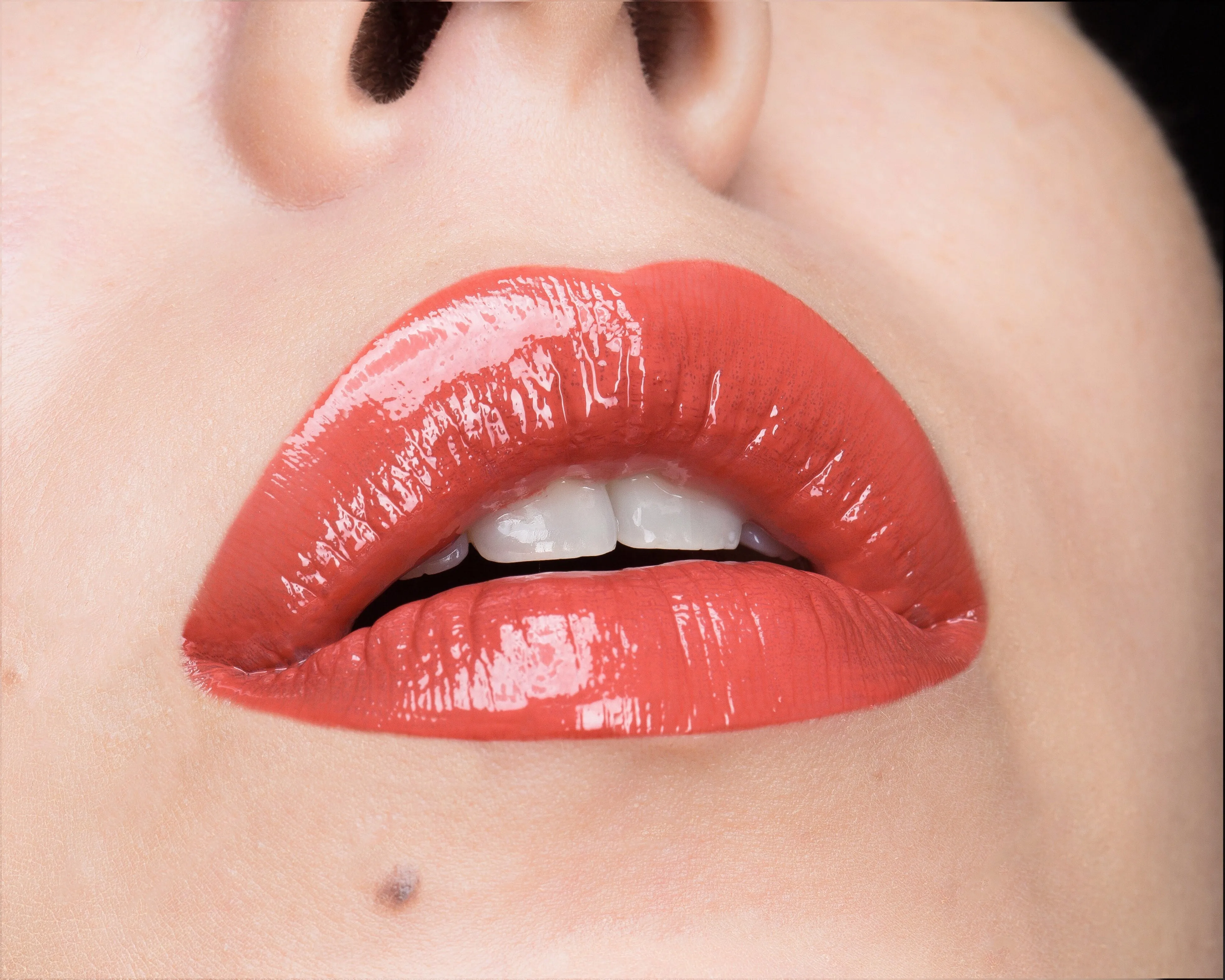Gloss Affair Lip Gloss (007, Love Bug)