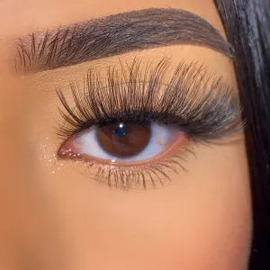 Lashybox - Amber Lashes