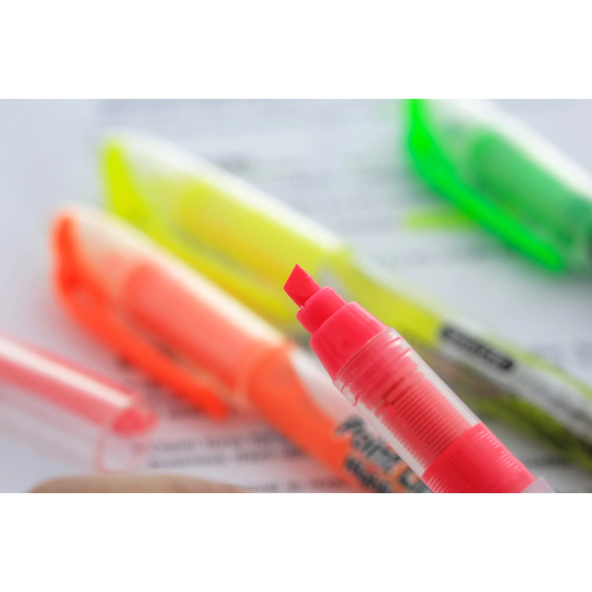 LIQUID HIGHLIGHTER 4CT FLUORESCENT BAZIC #2317