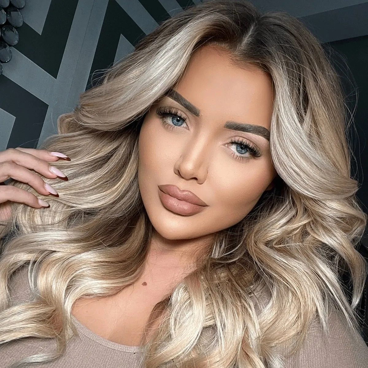 L.W.I Worth It Russian Hybrid Magnetic Lash & Liner Set