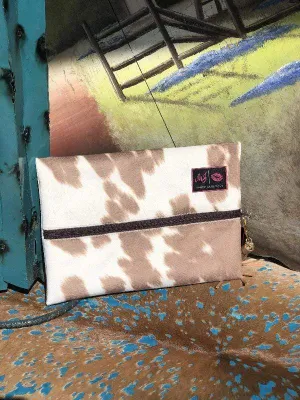 Makeup Junkie Bag Tan your hide