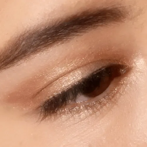 Moira Statement Shimmer Liner