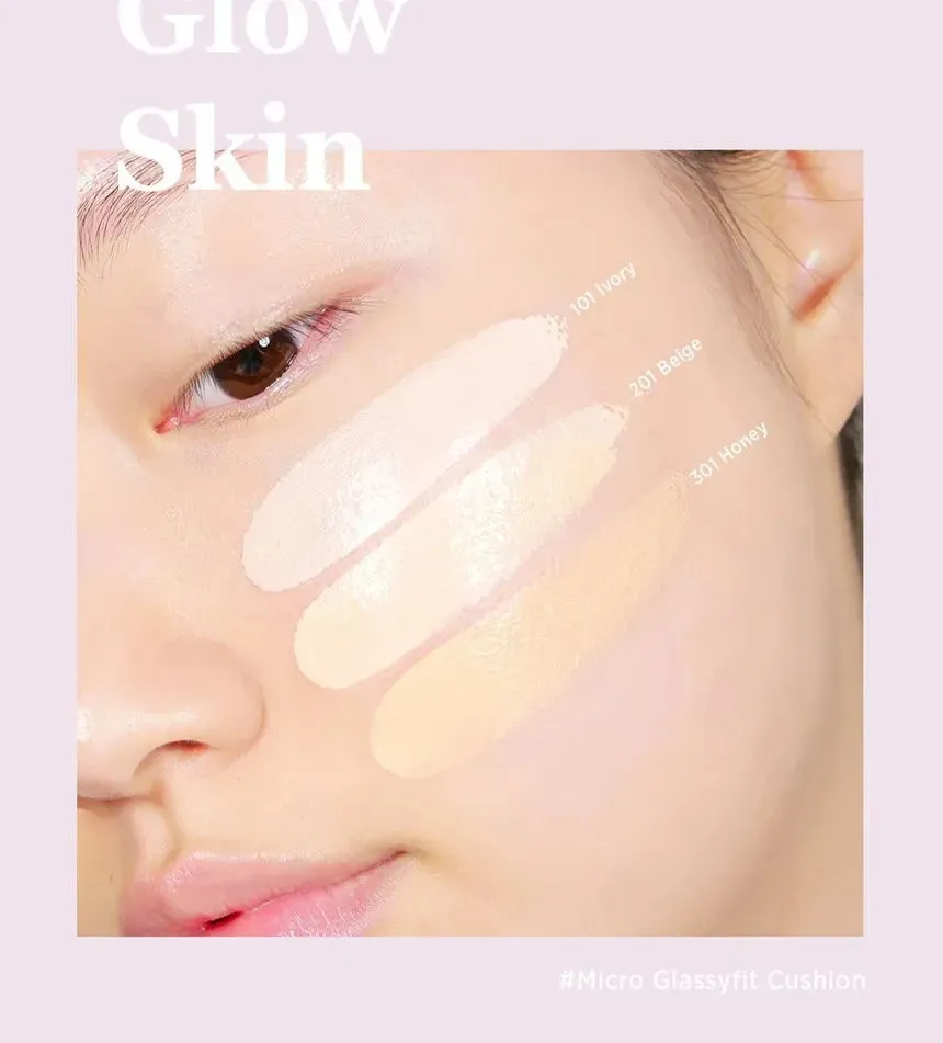 Moonshot Micro Glassyfit Cushion SPF50  PA**** 301 Honey 15g