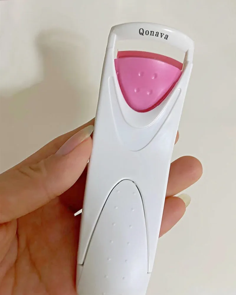 Qonava electric eyelash curler, heated eyelash curler, eyelash curler tool with heated silicone pad, suitable for women