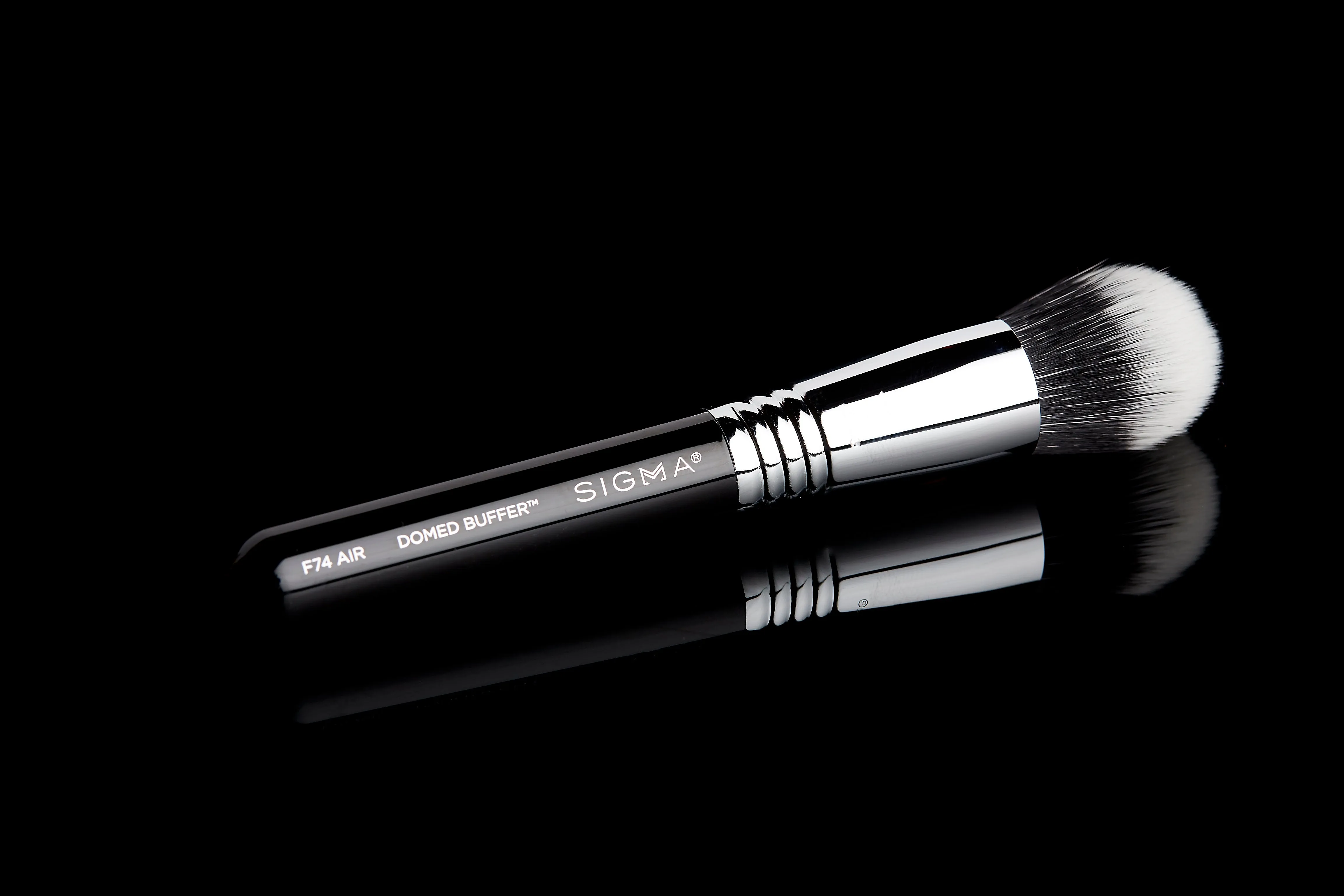 Sigma Beauty F74 Air Domed Buffer Brush