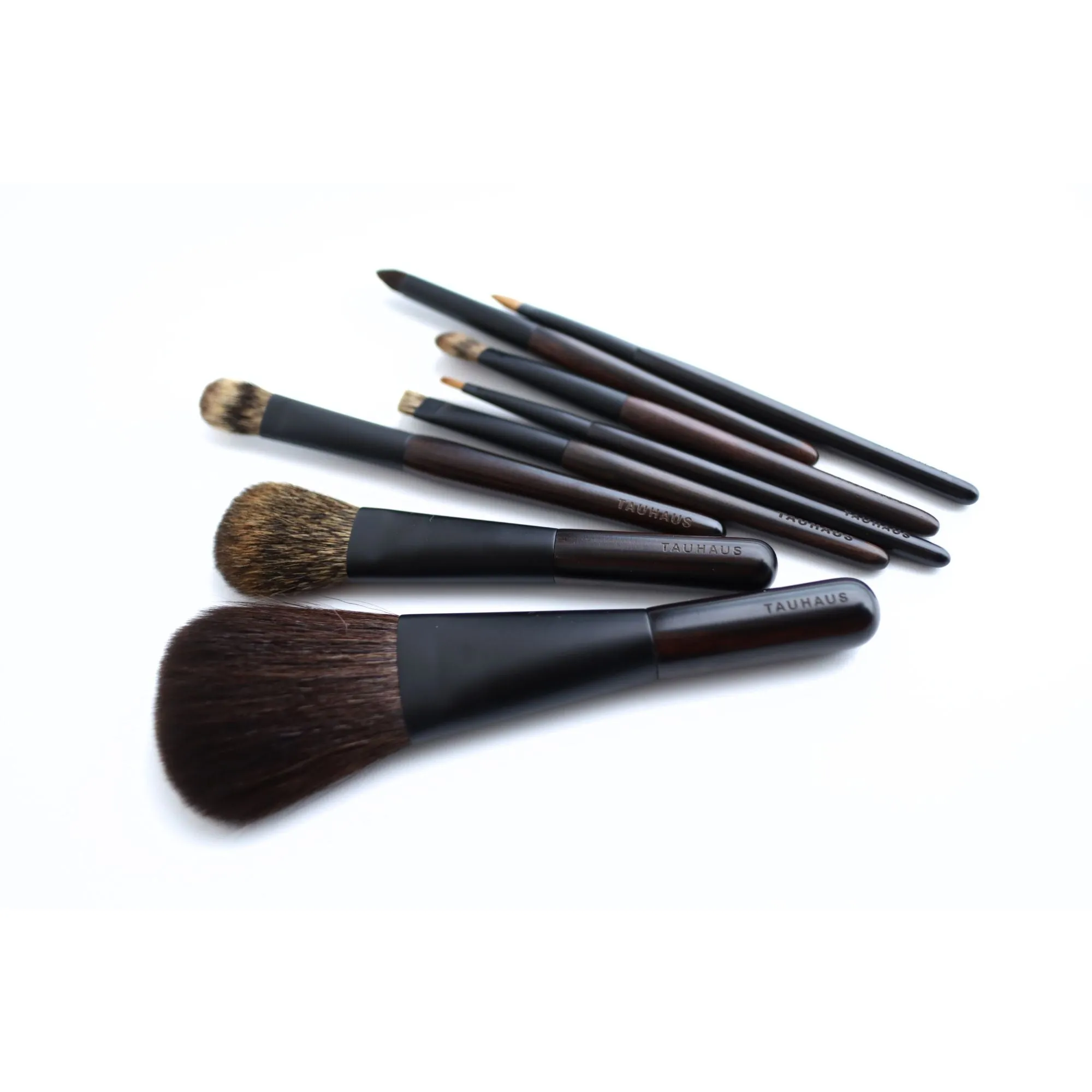 Tauhaus EH-01 Powder Brush, Ode Series