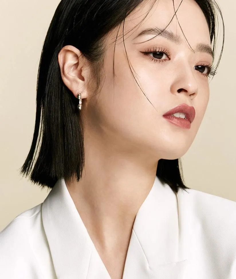 the SAEM Cover Perfection Tip Concealer SPF 28 PA   6.5g