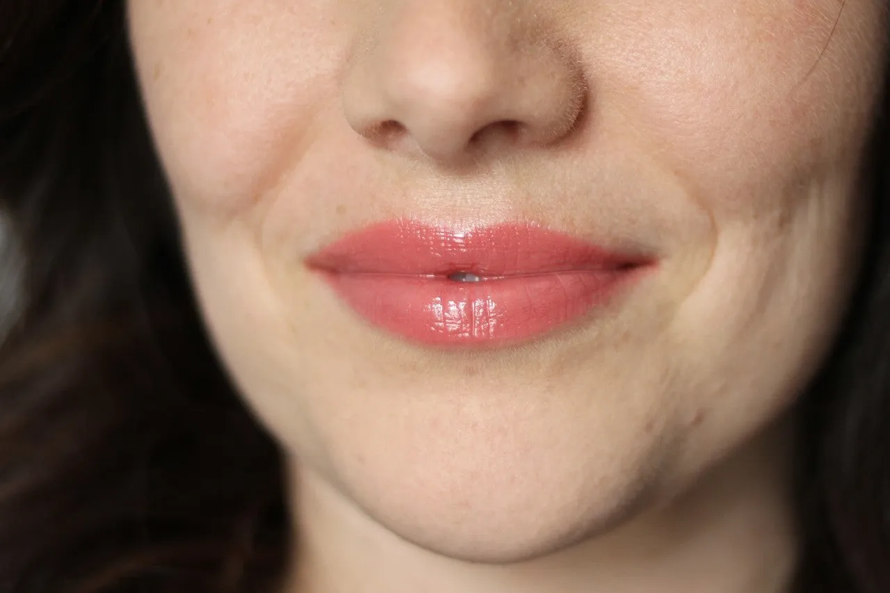 Tin Feather Lip Oil Tint